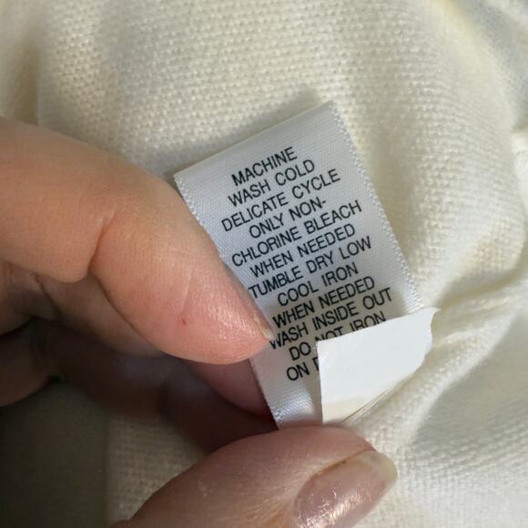 Croft & Barrow Women's Sz L Cream Beaded Floral Applique Cardigan Sweater #3428 - Picture 2 of 8